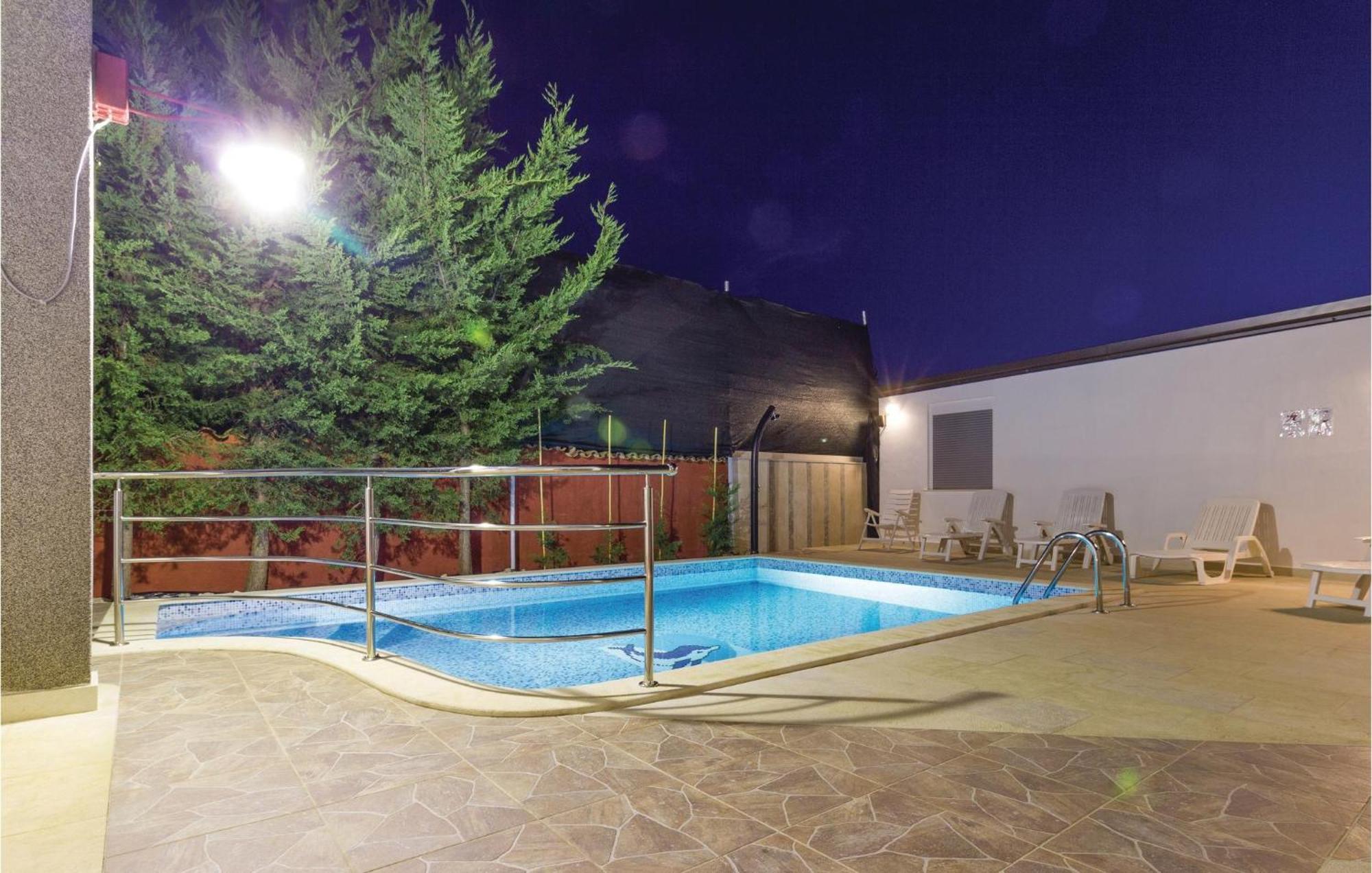 Nice Apartment In Fazana With Wifi Fondole Kültér fotó
